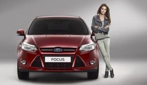 sara-carbonero-se-viste-ford-focus-12968254632.jpg