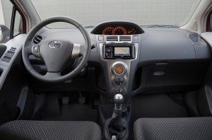 toyota-actualiza-gama-yaris-12977613816.jpg