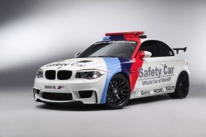 bmw-serie-1-m-coupe-se-foguea-mundial-motogp-13009950327.jpg
