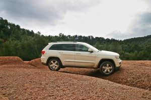 jeep-grand-cherokee-3-6-v6-overland-pomposo-equilibrista-130148203312.jpg
