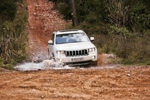 jeep-grand-cherokee-3-6-v6-overland-pomposo-equilibrista-130150539217.jpg