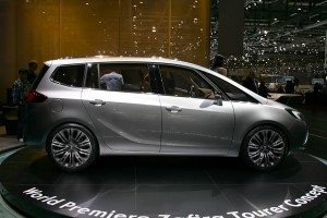 salon-ginebra-2011-opel-zafira-tourer-concept-12990922433.jpg