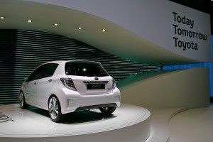 salon-ginebra-2011-toyota-yaris-hsd-12991910484.jpg