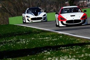 video-asi-entrenan-gentlemen-drivers-trofeo-maserati-granturismo-mc-130156777910.jpg
