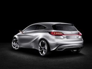 estrella-se-lanza-serio-compactos-mercedes-benz-concept-class-13021792366.jpg