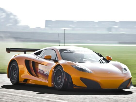 McLaren MP4-12C GT3