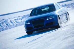 video-ahora-record-sobre-hielo-es-audi-rs6-13020878556.jpg