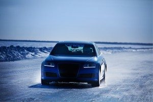 video-ahora-record-sobre-hielo-es-audi-rs6-13020878557.jpg