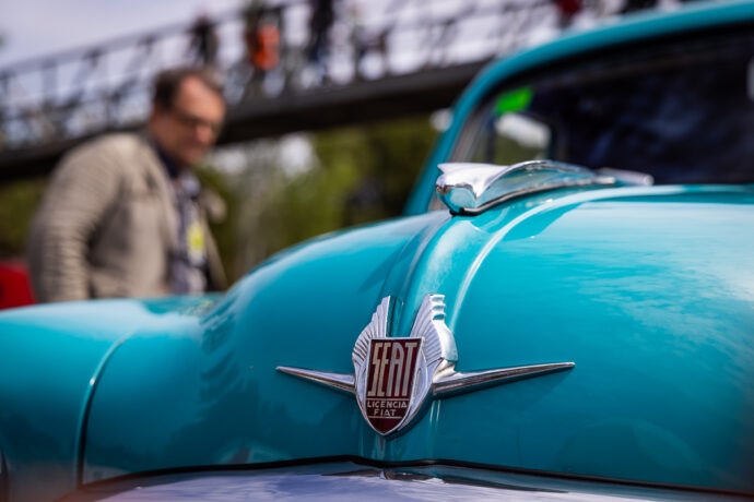 El primer logo de SEAT